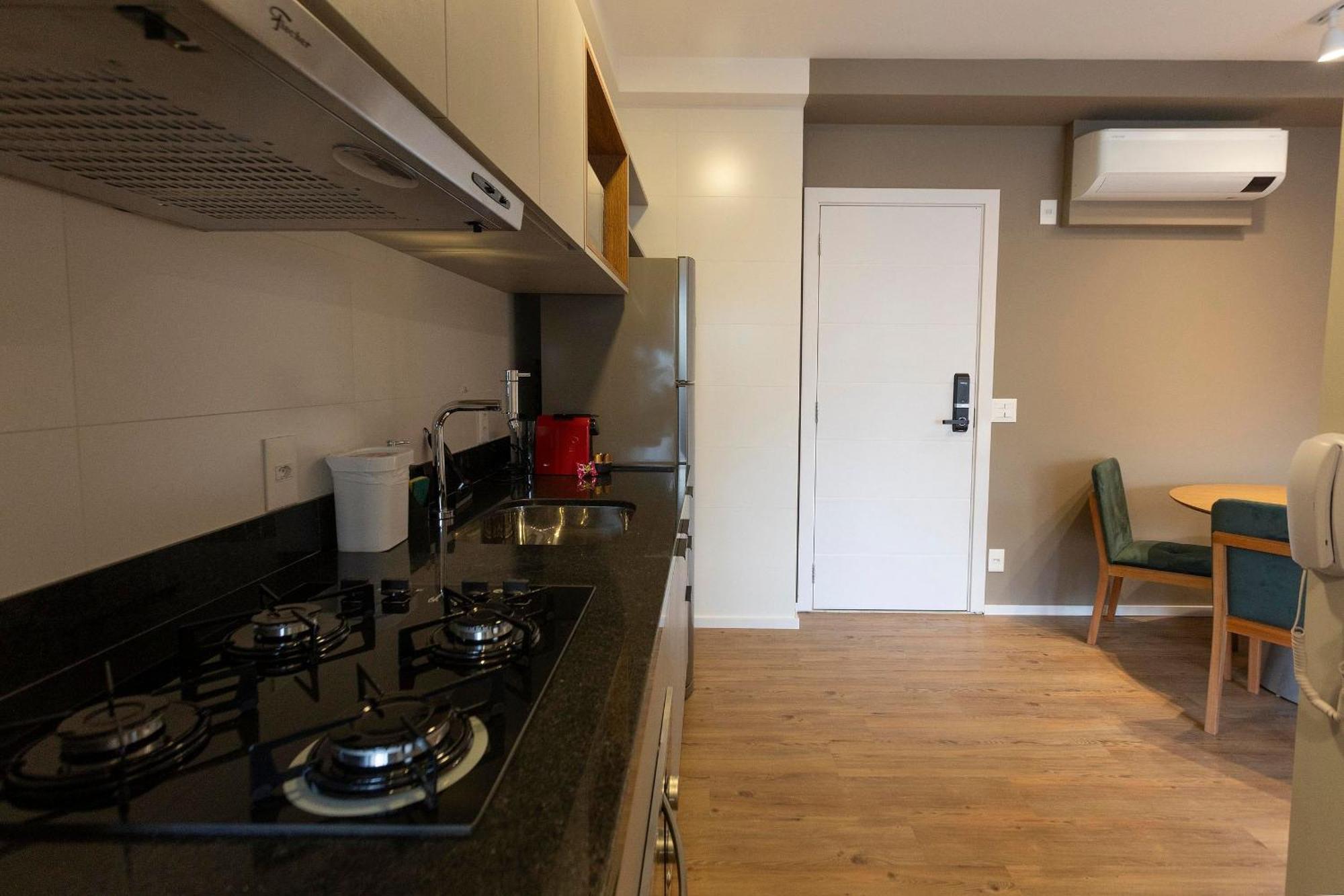 Expand Pinheiros Apartment